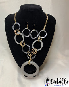 Collar de Argollas Gris